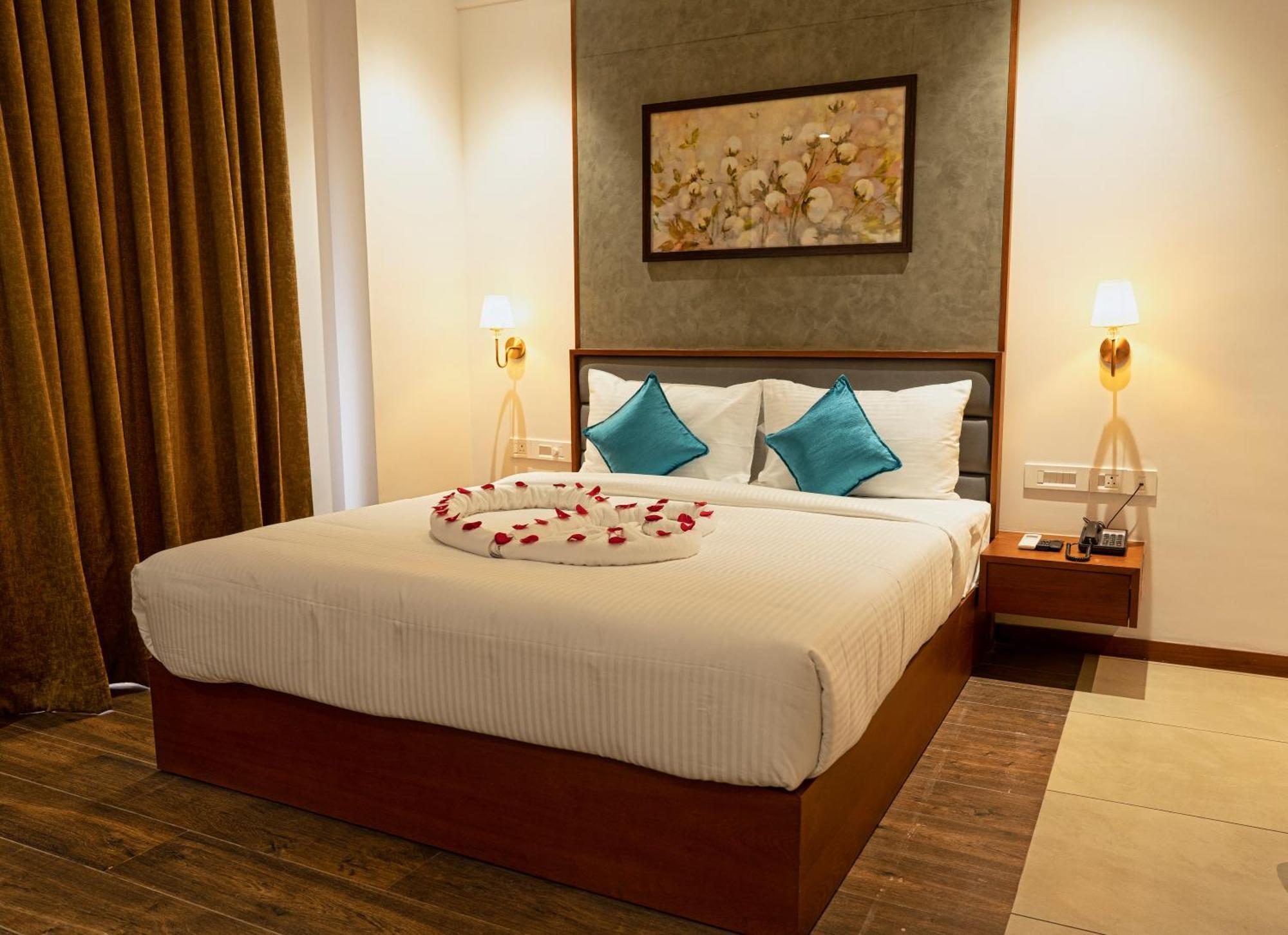 Gokulam Park Guruvayur Hotel Exterior photo
