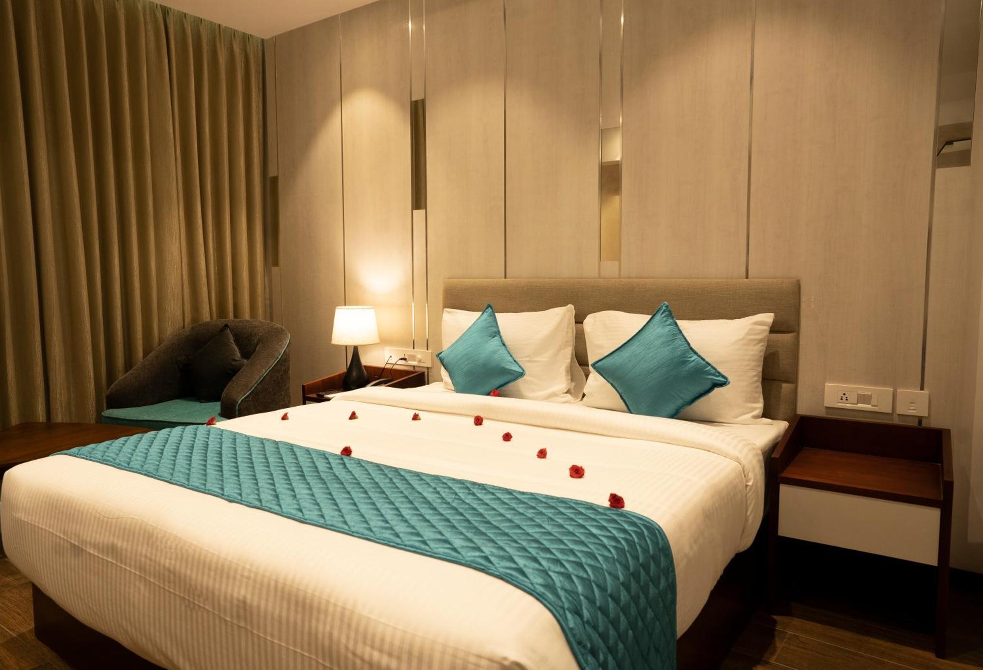 Gokulam Park Guruvayur Hotel Exterior photo